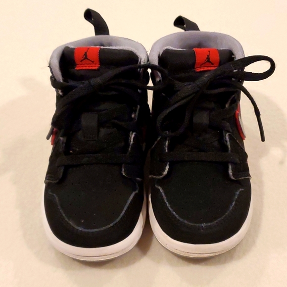 Black Nike Air Jordan (6C Toddler) - Picture 1 of 7